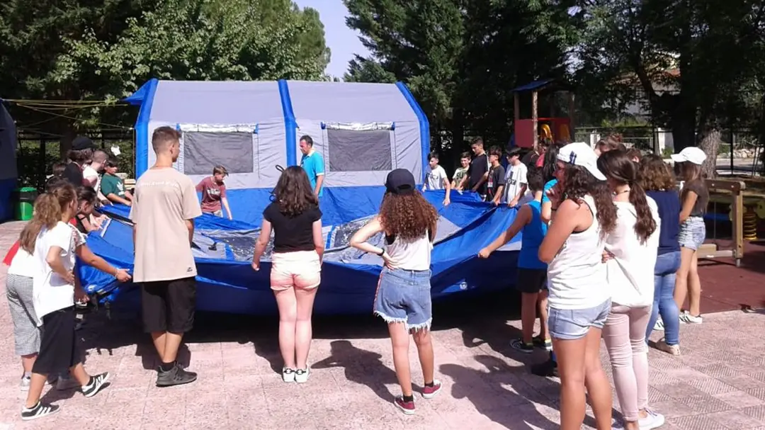 Dal 22 al 26 Giugno 2026, la Confraternita di Misericordia di Andria organizza il Campo Scuola “Anch'io sono la Protezione Civile” per ragazze e ragazzi da 10 a 13 anni, presso l'ex scuola di Montegrosso in piazza San Isidoro.