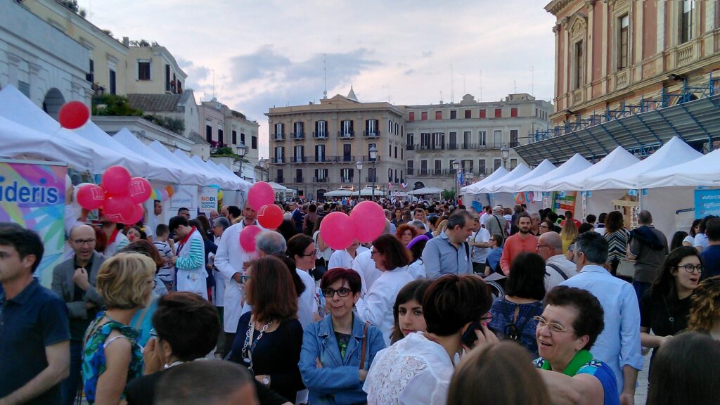 volontariato-piazza-2